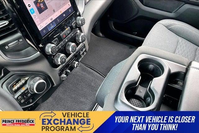 2025 RAM 1500 Big Horn Crew Cab 4x4 6'4' Box