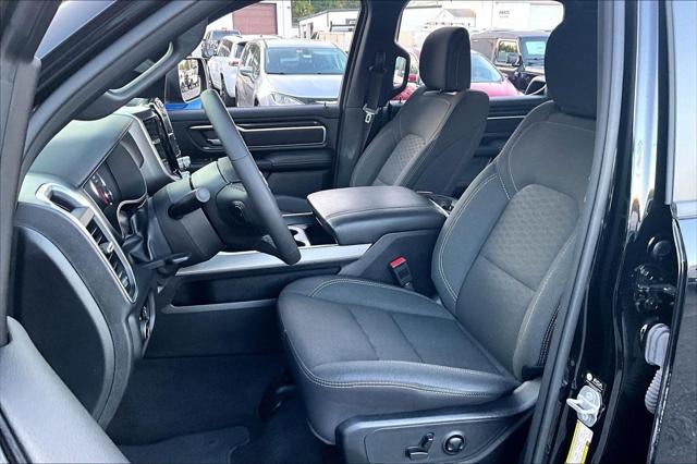 2025 RAM 1500 Big Horn Crew Cab 4x4 5'7' Box