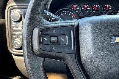 2021 Chevrolet Silverado 1500 4WD Crew Cab Short Bed Custom