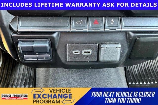 2021 Chevrolet Silverado 1500 4WD Crew Cab Short Bed Custom