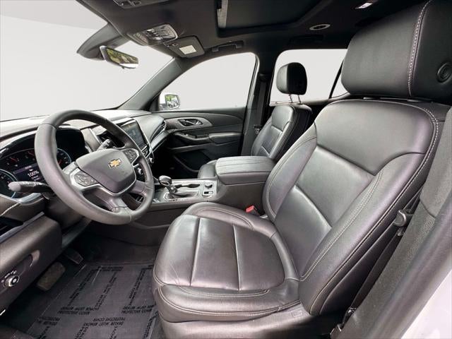 2023 Chevrolet Traverse AWD LT Leather