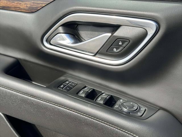 2023 Chevrolet Suburban 4WD Premier