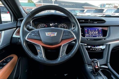 2023 Cadillac XT5 FWD Premium Luxury