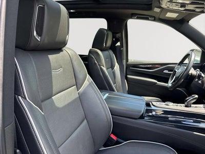 2023 Cadillac Escalade ESV 4WD Sport