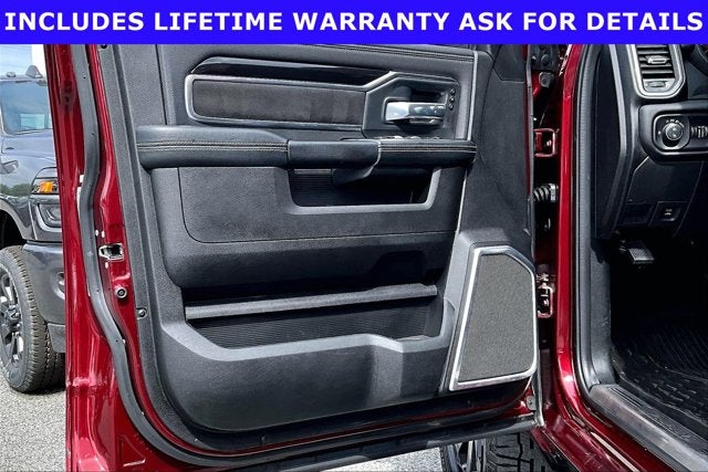 2021 RAM 3500 Laramie Crew Cab 4x4 8' Box