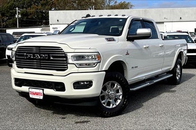 2020 RAM 3500 Laramie Crew Cab 4x4 8' Box