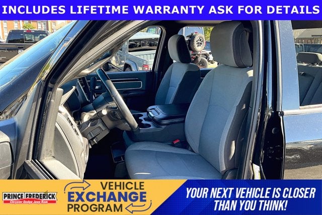 2023 RAM 3500 Big Horn Crew Cab 4x4 8' Box