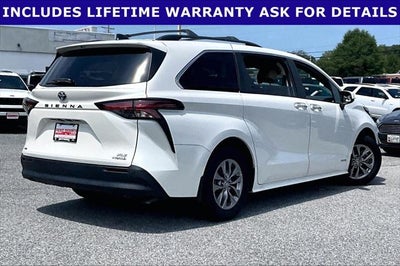 2021 Toyota Sienna XLE