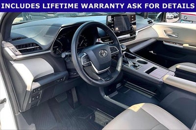 2021 Toyota Sienna XLE