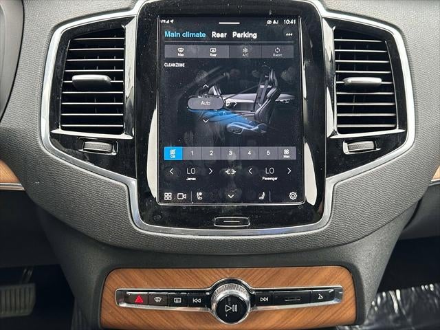 2024 Volvo XC90 B5 Plus Bright Theme
