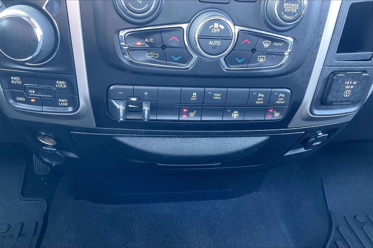 2017 RAM 1500 Big Horn