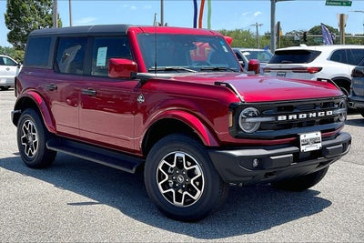 2026 Ford Bronco Outer Banks