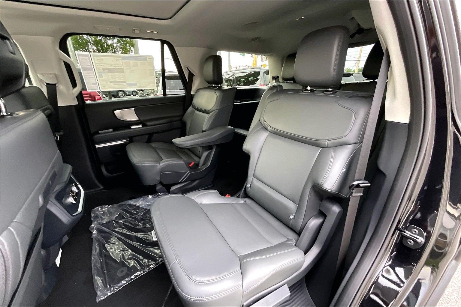 2027 Ford Expedition Active