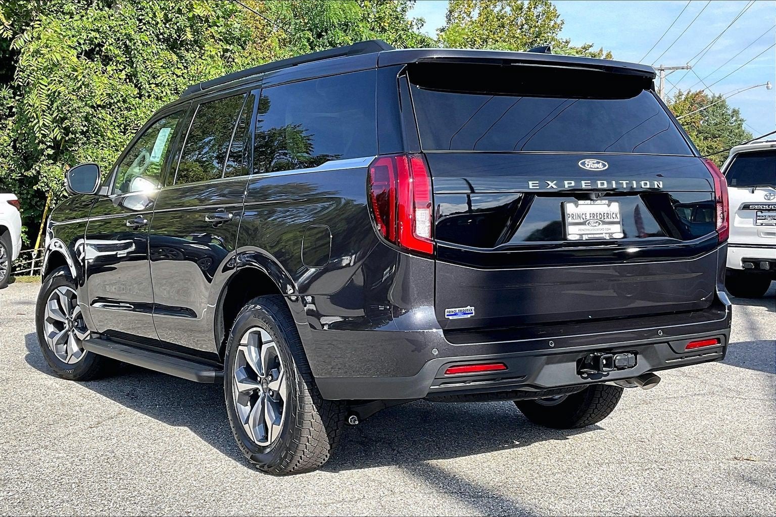 2027 Ford Expedition Active