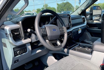 2026 Ford Super Duty F-350 SRW XLT