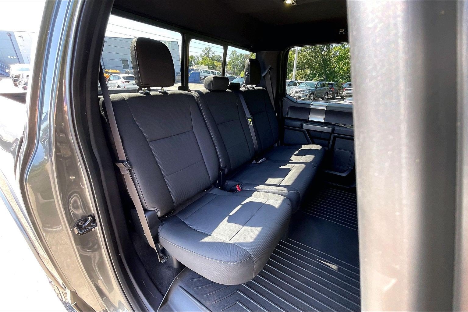 2015 Ford F-150 Base