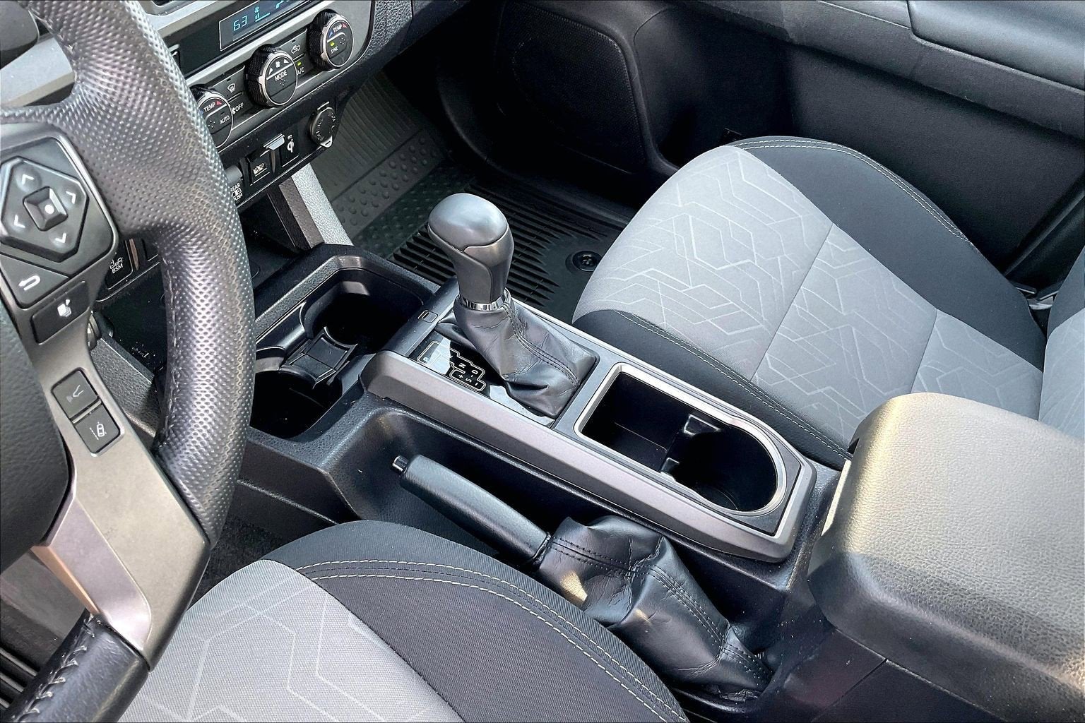 2022 Toyota Tacoma 4WD TRD Sport