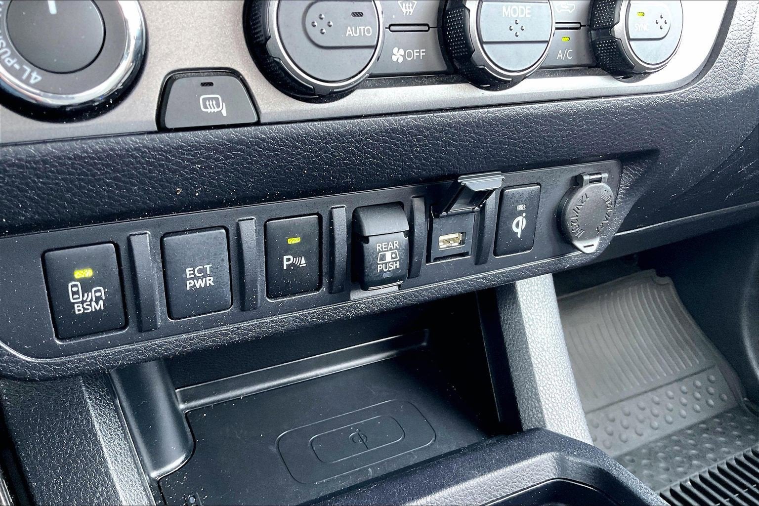 2022 Toyota Tacoma 4WD TRD Sport