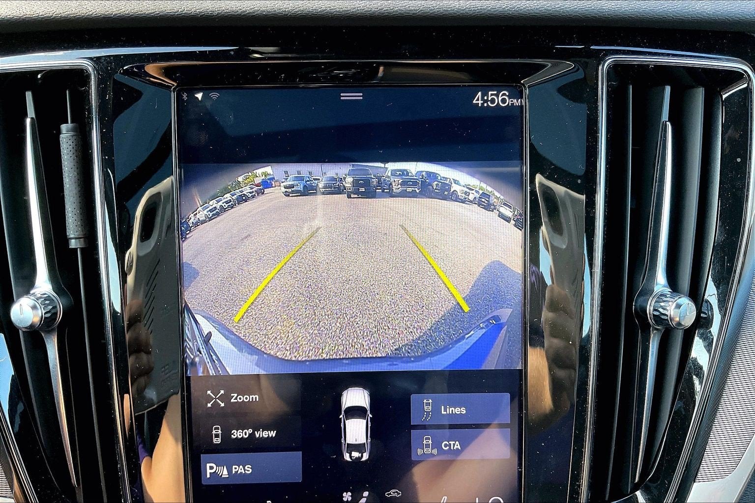 2019 Volvo S60 R-Design