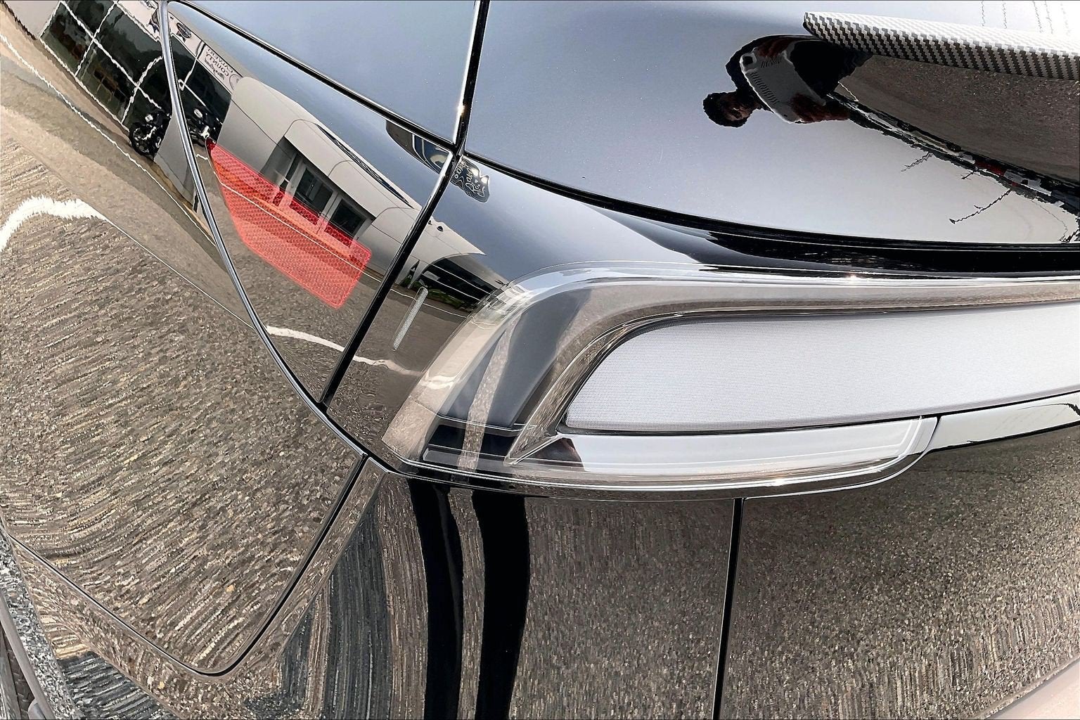 2026 Tesla Model Y AWD