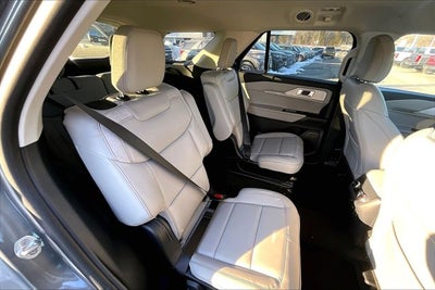 2026 Ford Explorer Active w/200A Pkg