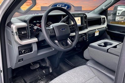 2026 Ford Super Duty F-350 DRW XL