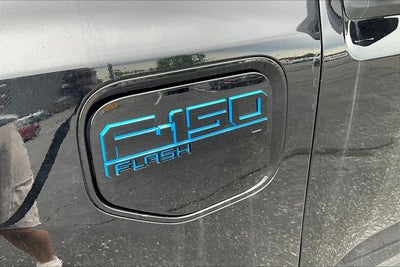2025 Ford F-150 Lightning Flash