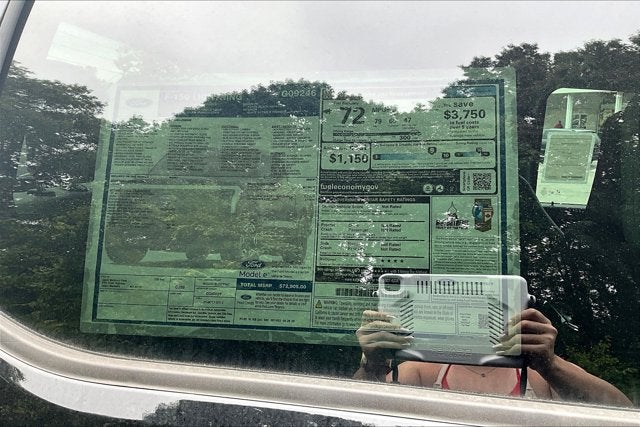 2025 Ford F-150 Lightning Flash