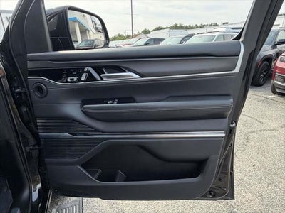 2024 Jeep Grand Wagoneer L Series II 4x4