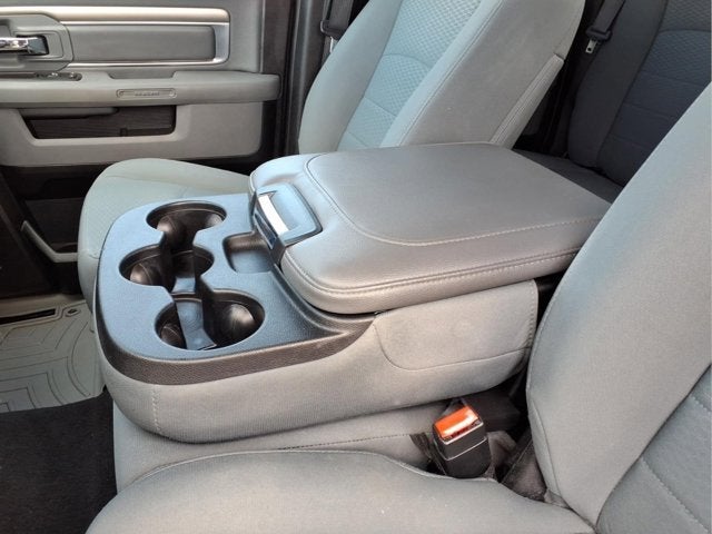 2017 RAM 1500 SLT Quad Cab 4x4 6'4' Box