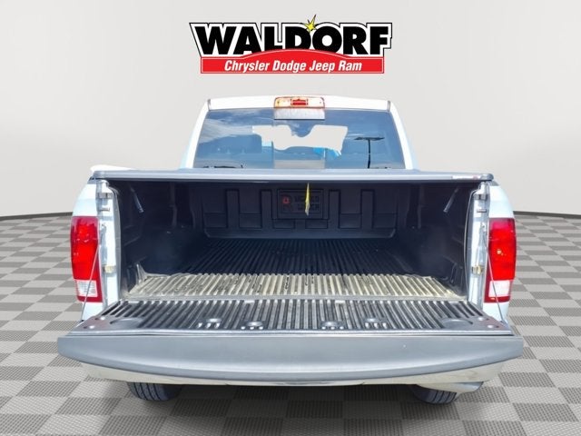 2017 RAM 1500 SLT Quad Cab 4x4 6'4' Box