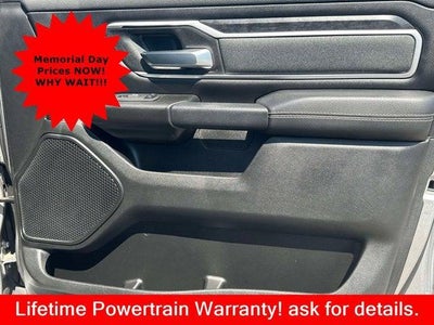 2022 RAM 1500 Big Horn Quad Cab 4x4 6'4' Box
