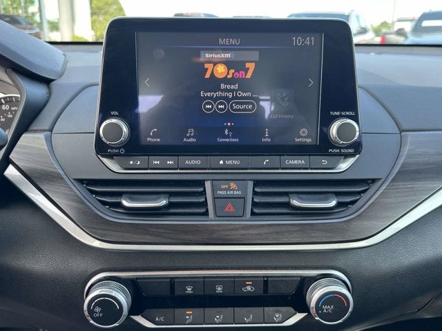 2024 Nissan Altima SV FWD