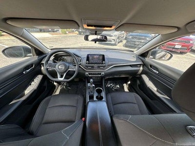 2024 Nissan Altima SV FWD