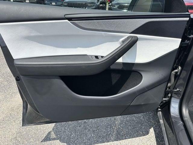 2026 Tesla Model Y AWD