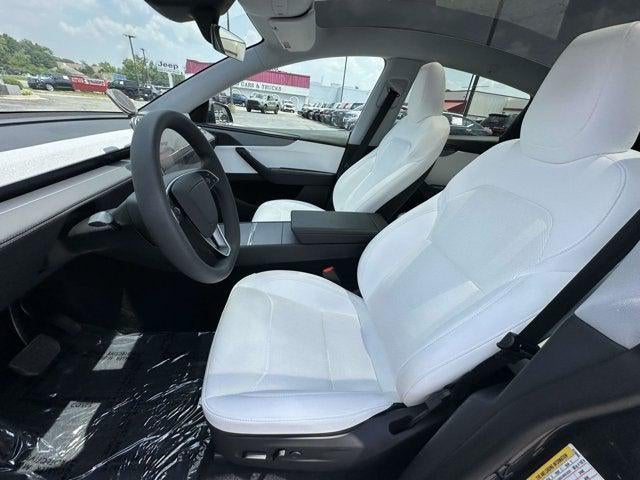2026 Tesla Model Y AWD