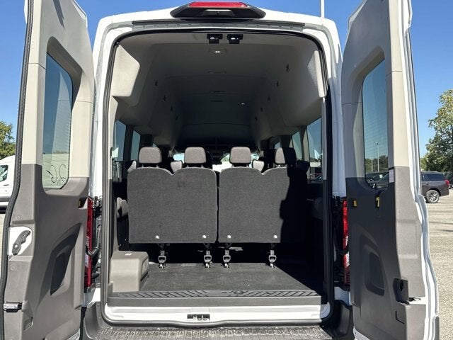 2027 Ford Transit Passenger Wagon XLT