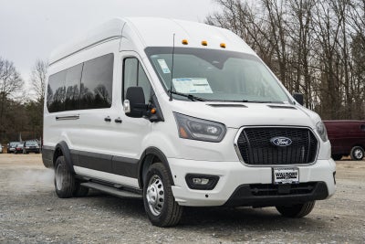 2026 Ford Transit Passenger Wagon XLT