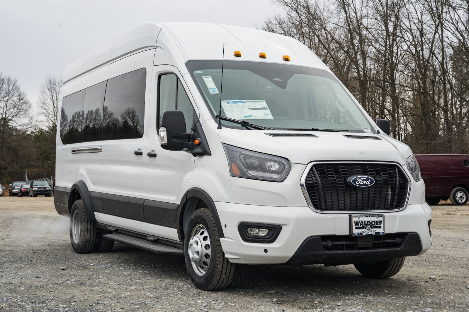 2026 Ford Transit Passenger Wagon XLT