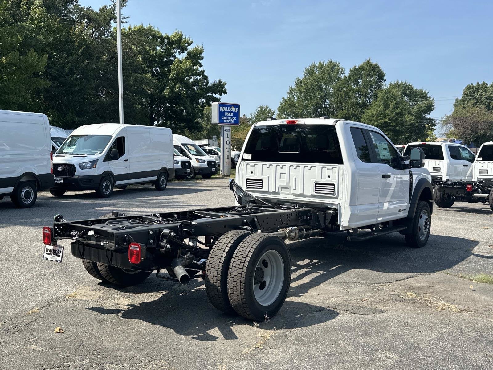 2027 Ford Super Duty F-450 DRW XL