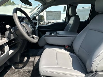 2027 Ford Super Duty F-450 DRW XL