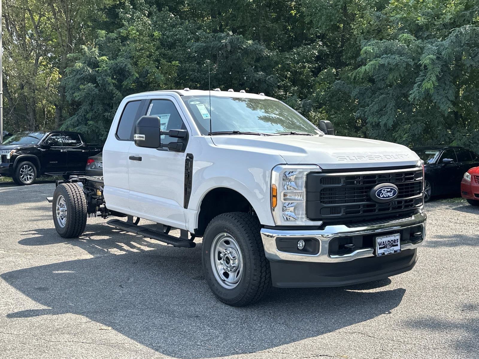 2027 Ford Super Duty F-350 SRW XL