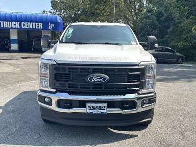 2027 Ford Super Duty F-350 SRW XL