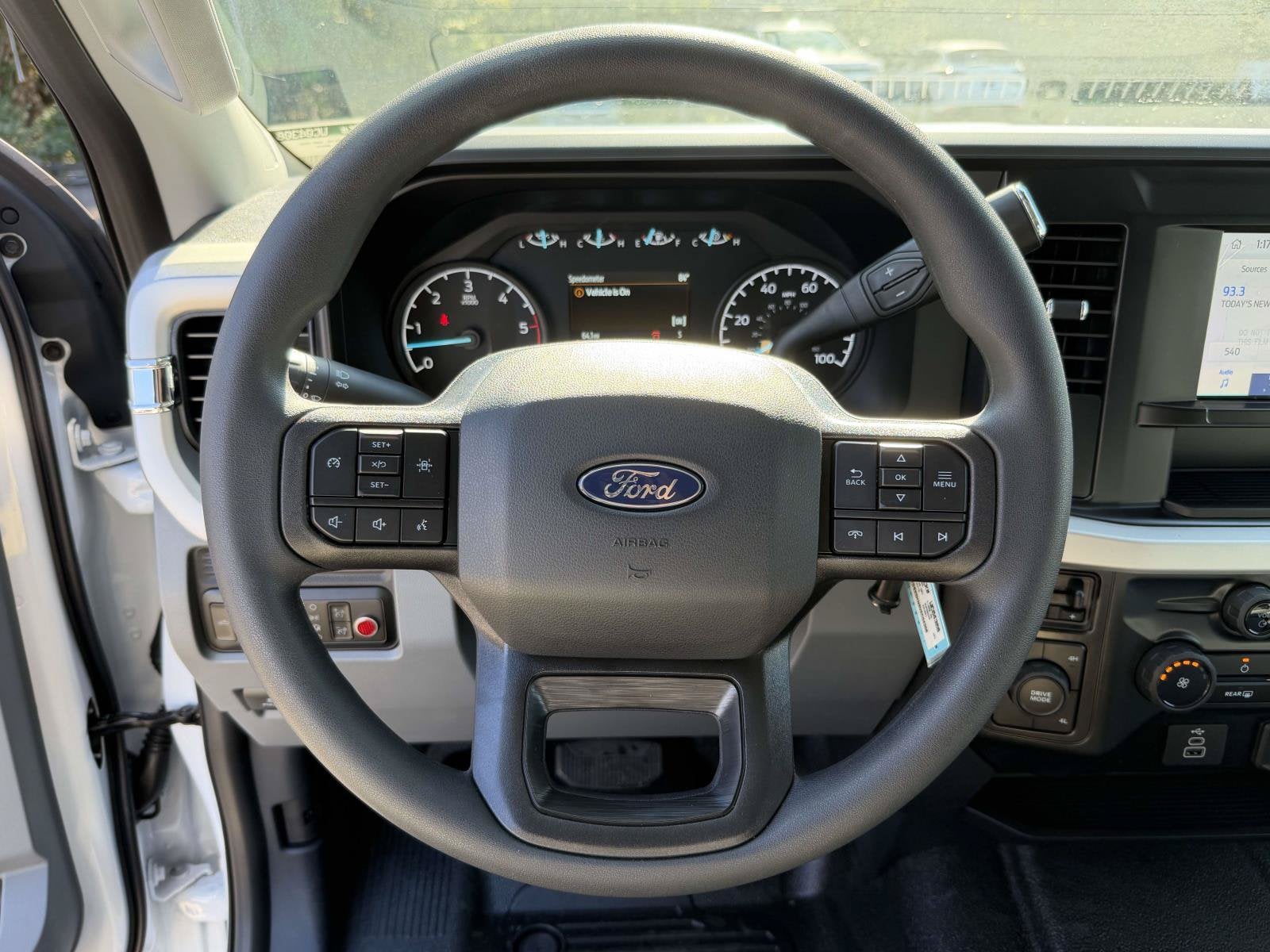 2027 Ford Super Duty F-550 DRW XL