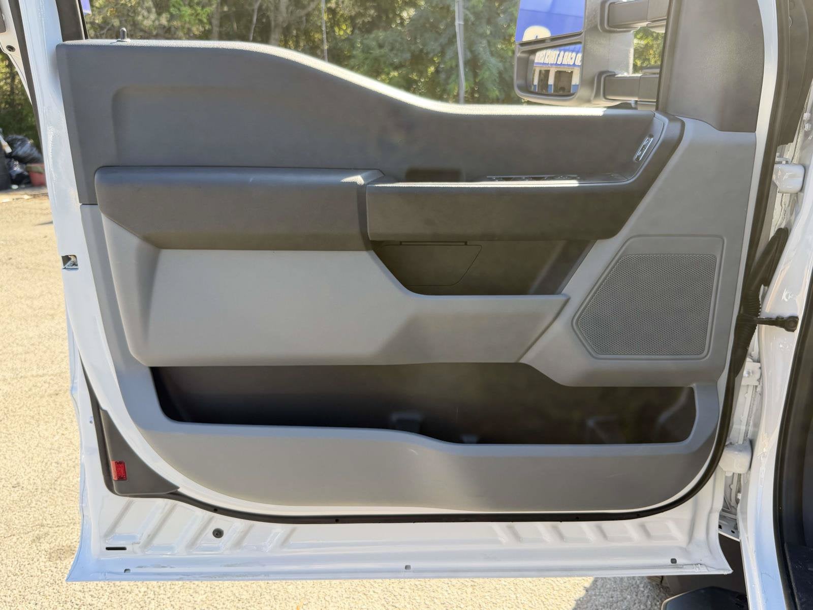 2027 Ford Super Duty F-550 DRW XL