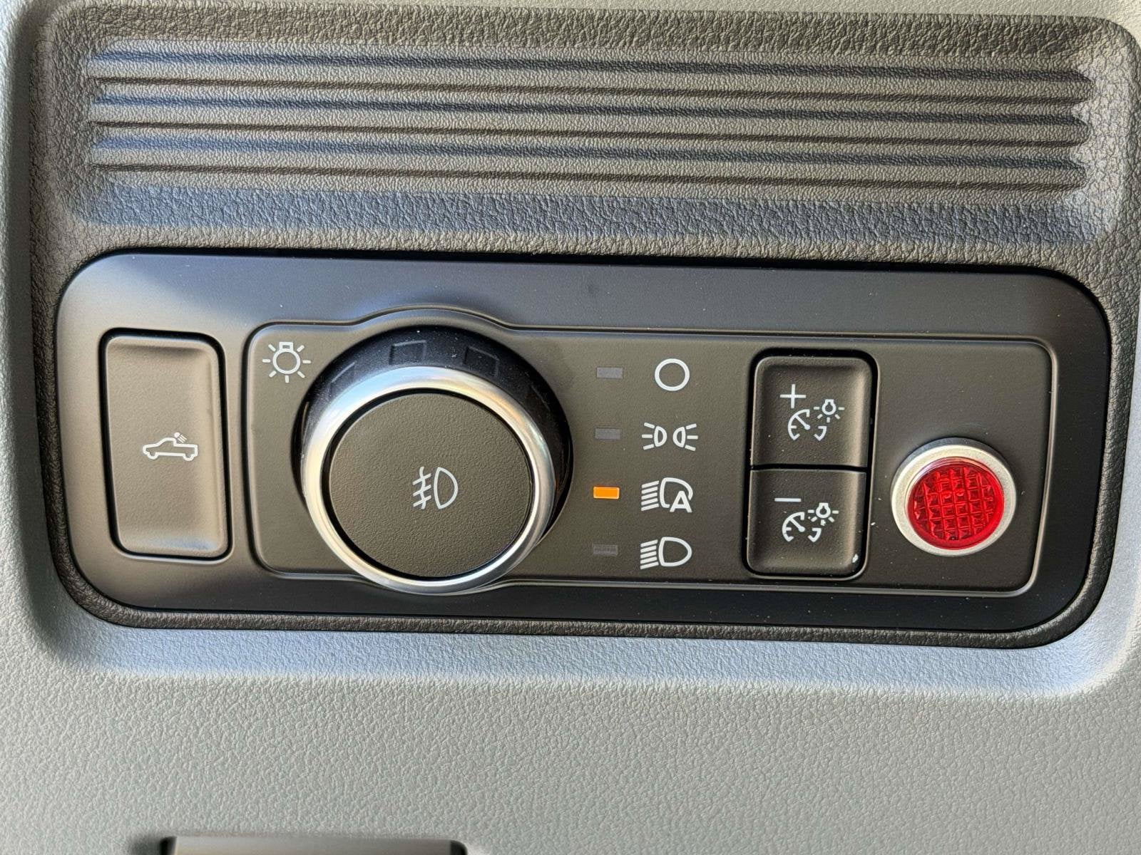 2027 Ford Super Duty F-550 DRW XL