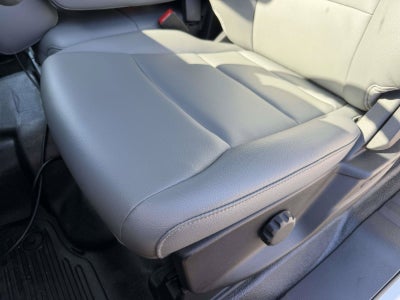 2027 Ford Super Duty F-550 DRW XL