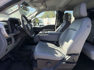 2027 Ford Super Duty F-550 DRW XL