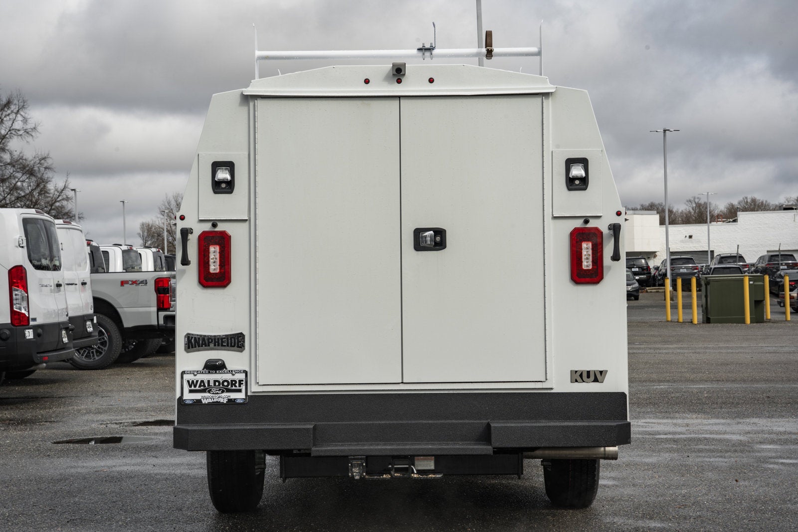 2026 Ford E-Series Cutaway E-350 SRW