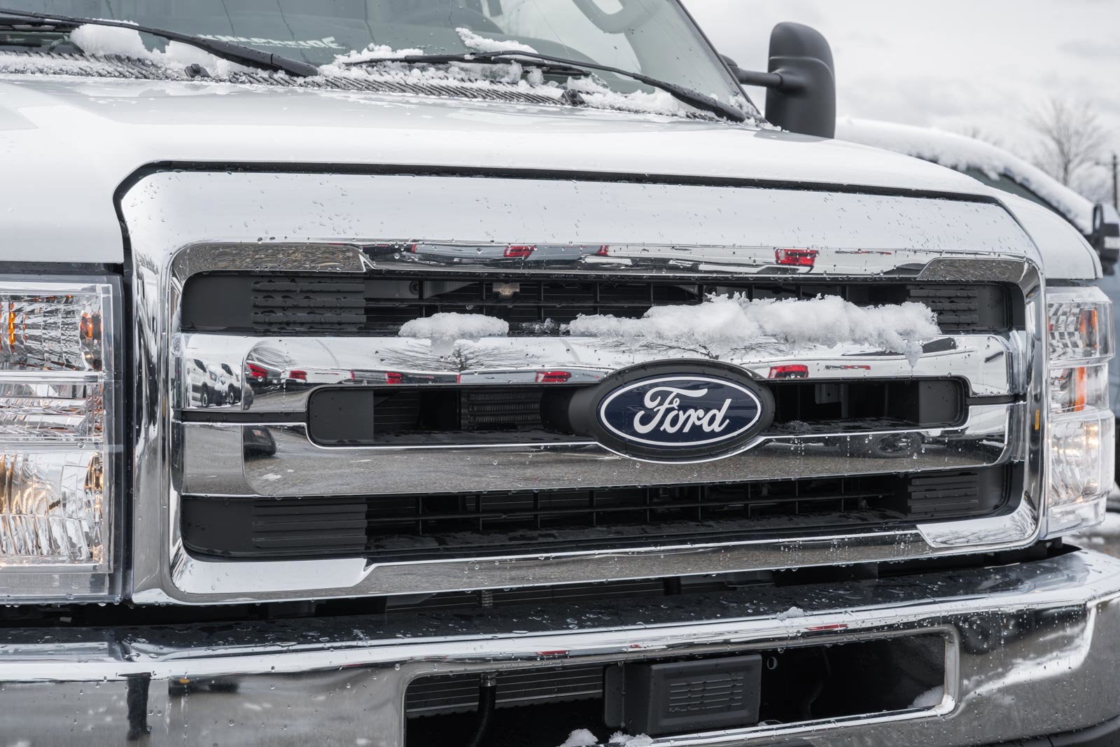 2026 Ford E-Series Cutaway E-350 SRW